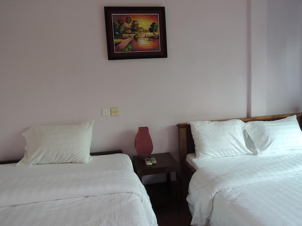 Elephant Blanc Phnom Penh Luaran gambar